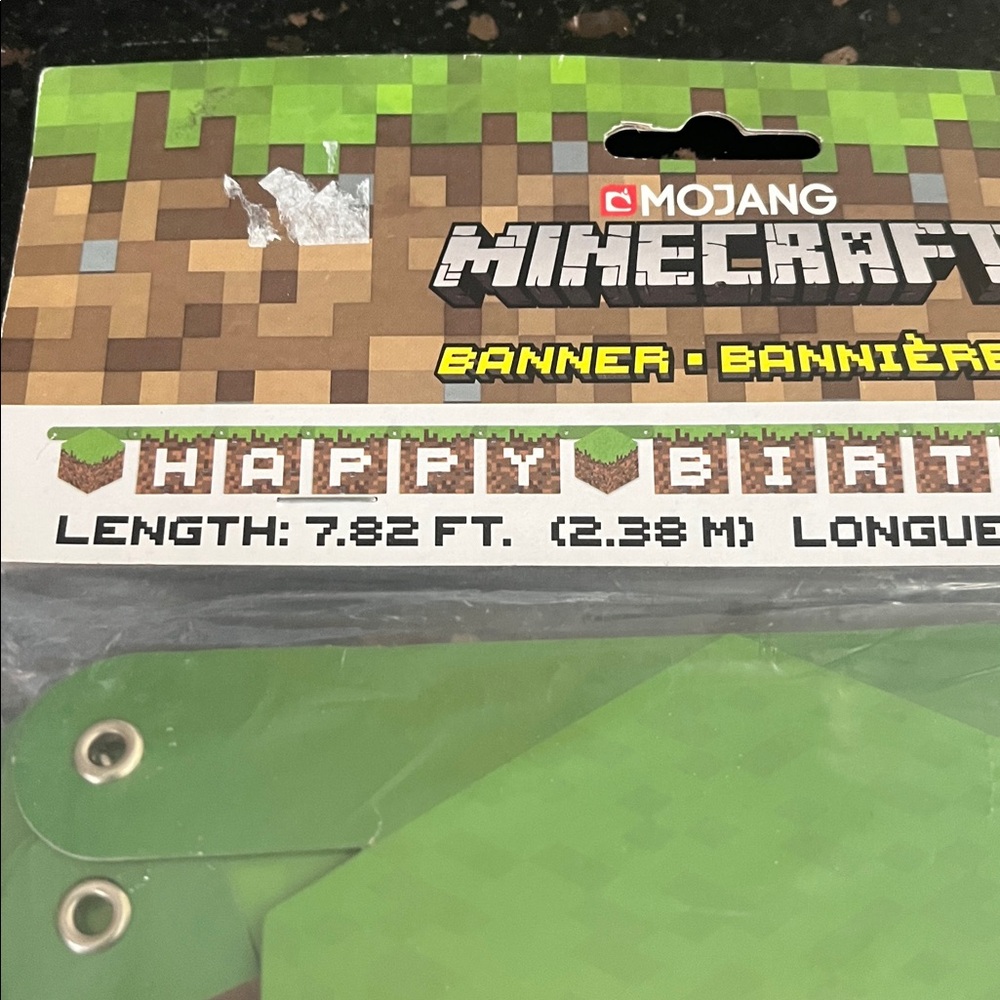 Minecraft Birthday Party Decoration Set - Picture 5 of 7